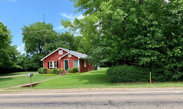Tenneryville Rd and Pine Tree Rd: Tenneryville Rd and Pine Tree Rd, Longview, TX 75604